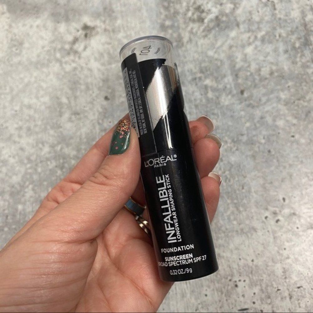 L'Oreal Paris Infallible Longwear Shaping Stick Foundation In Ivory 401 NEW